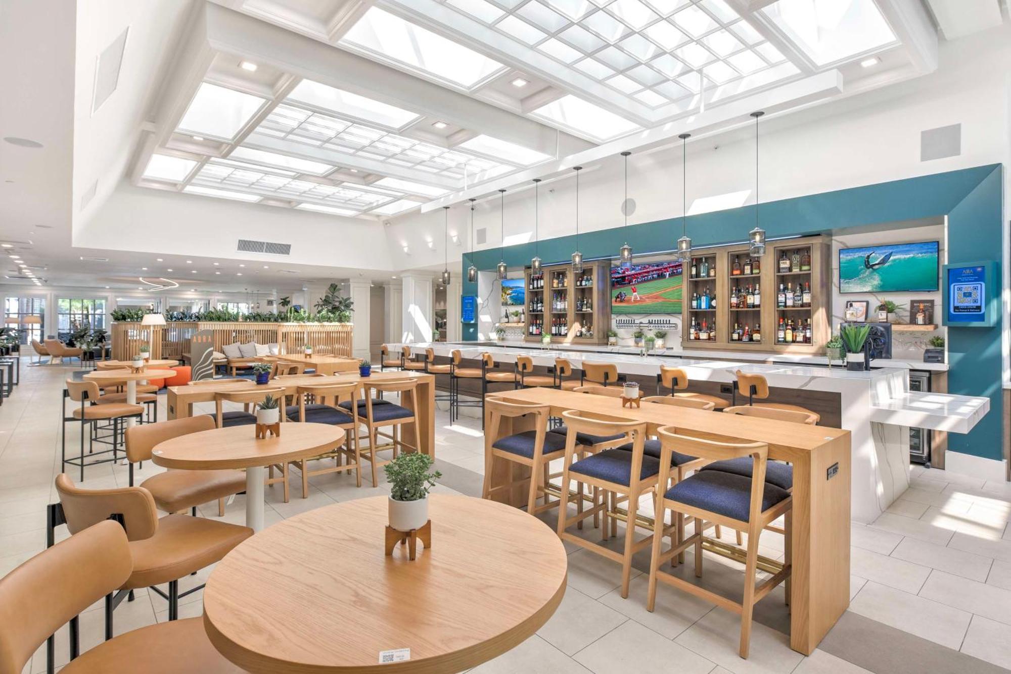 Hilton Irvine/Orange County Airport Hotel Bagian luar foto